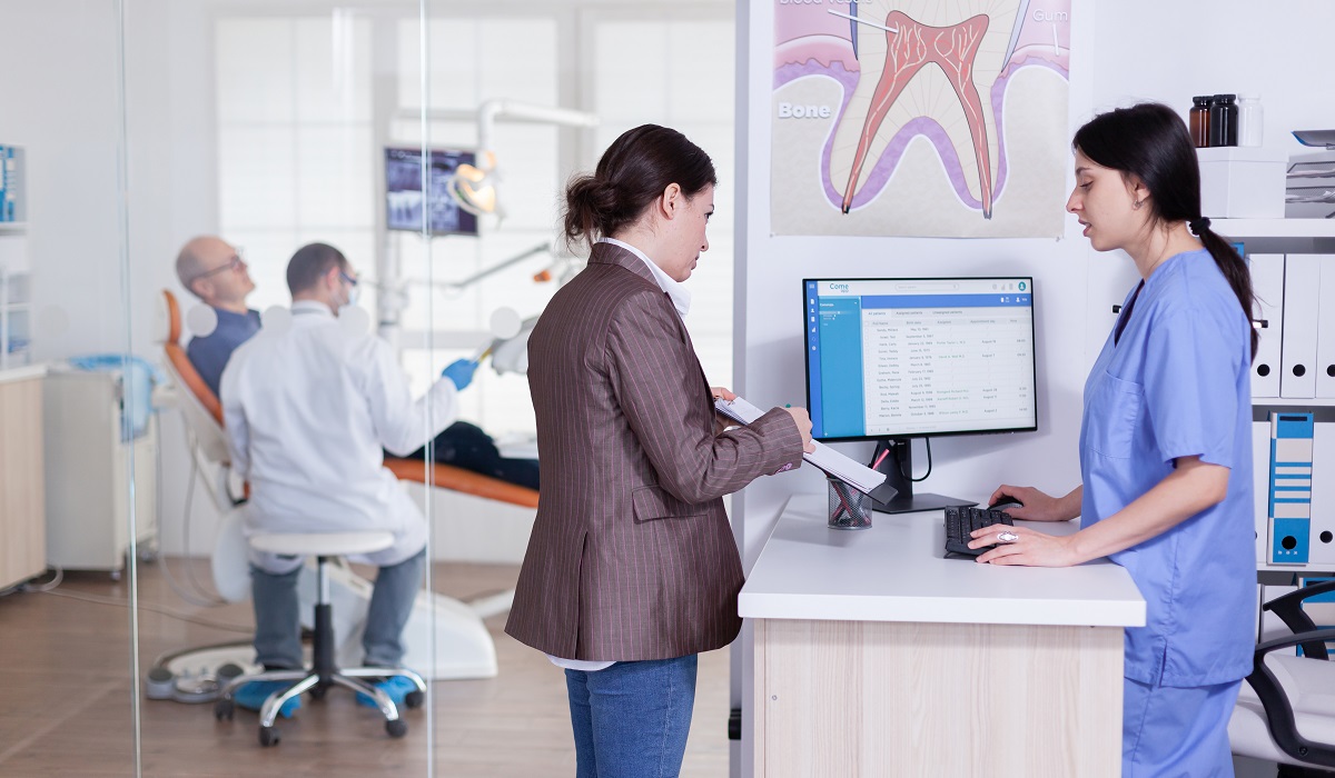 Hiring Dental Staff with an Outsourcing Service in Qatar