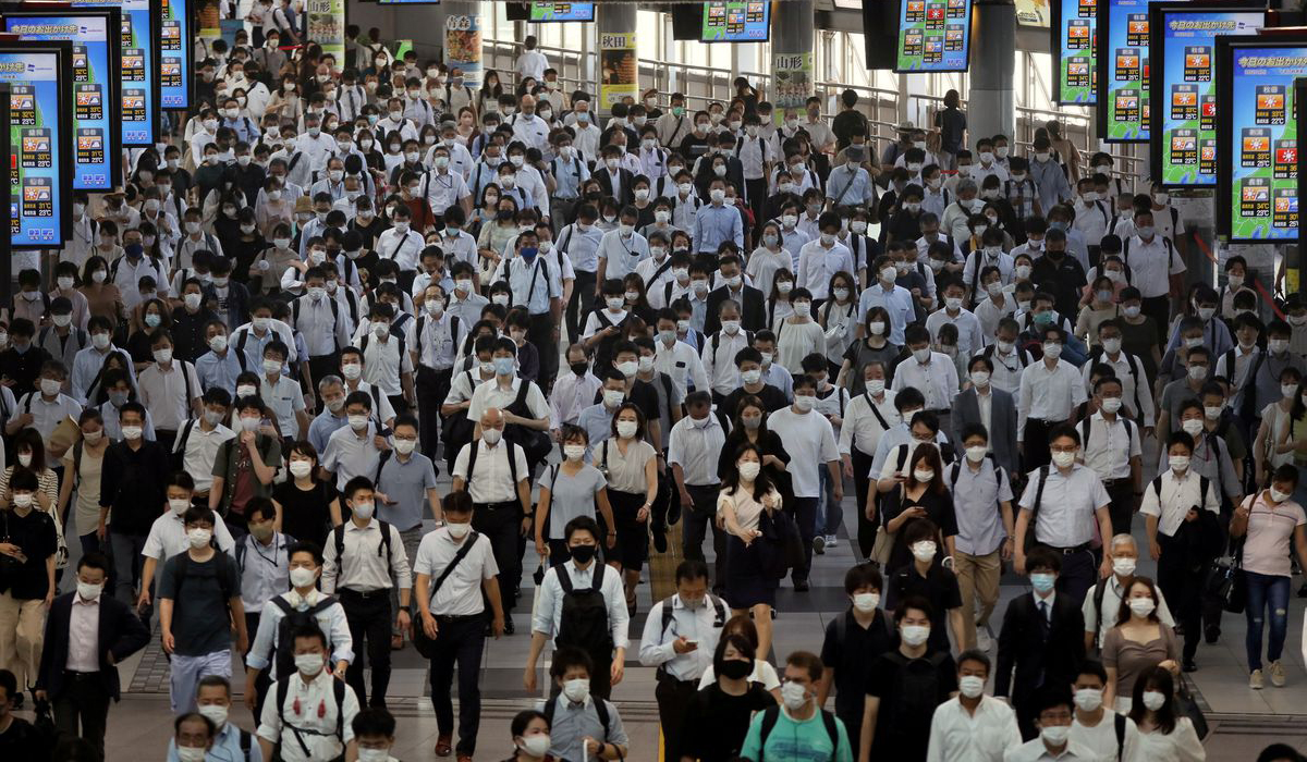 Japan government starts to ''name and shame'' quarantine rule-breakers