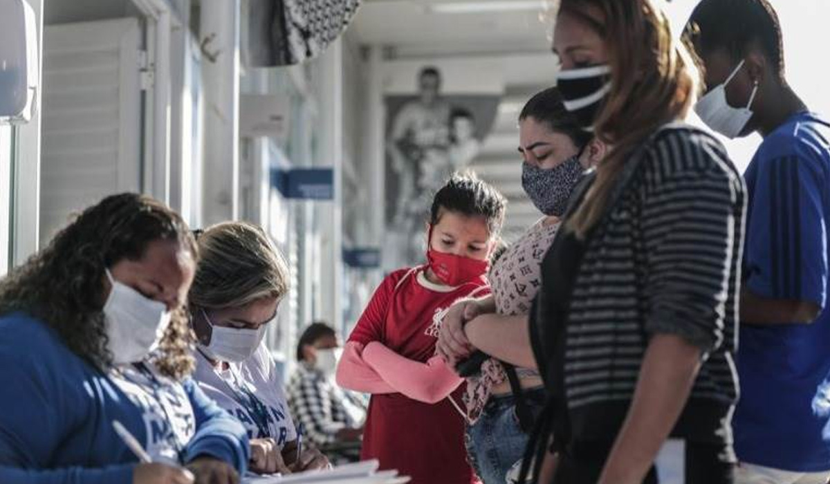 Brazil reports 40,054 COVID cases and 1,099 deaths in 24 hours -ministry