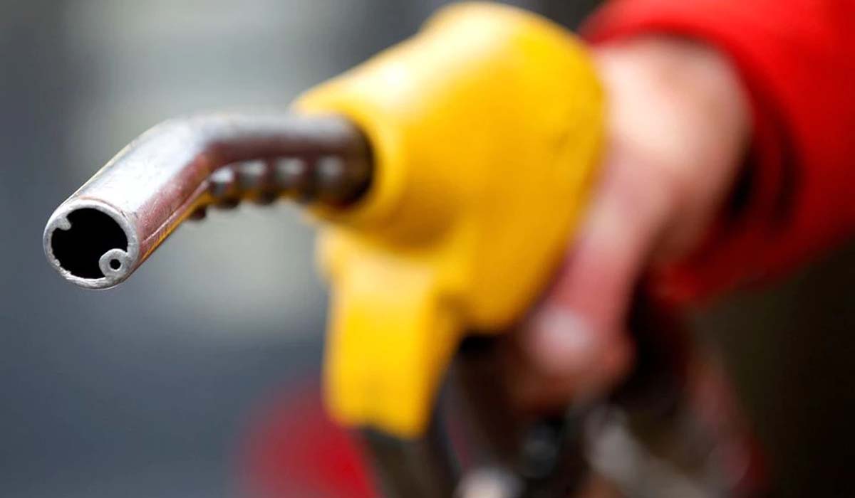Oil falls $1 after OPEC+ agreement on boosting supply