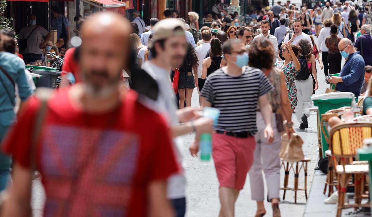 France reports over 10,000 new coronavirus cases for third day