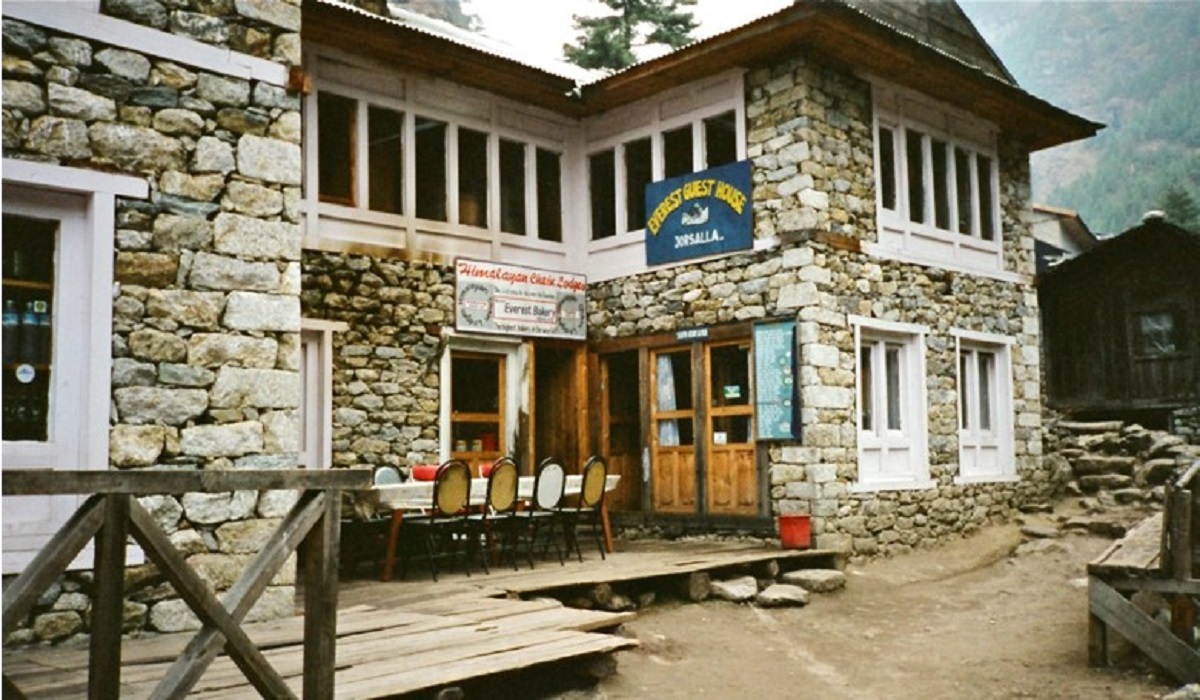 Tea House Trekking In The Everest Region -  Best Lodging Options Along The Himalayas