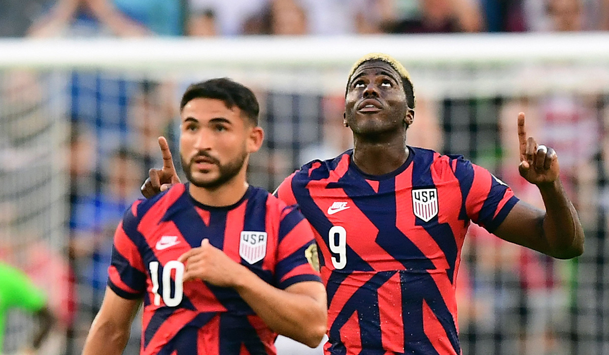 Zardes to the rescue! USMNT survives Qatar scrap to reach Gold Cup final